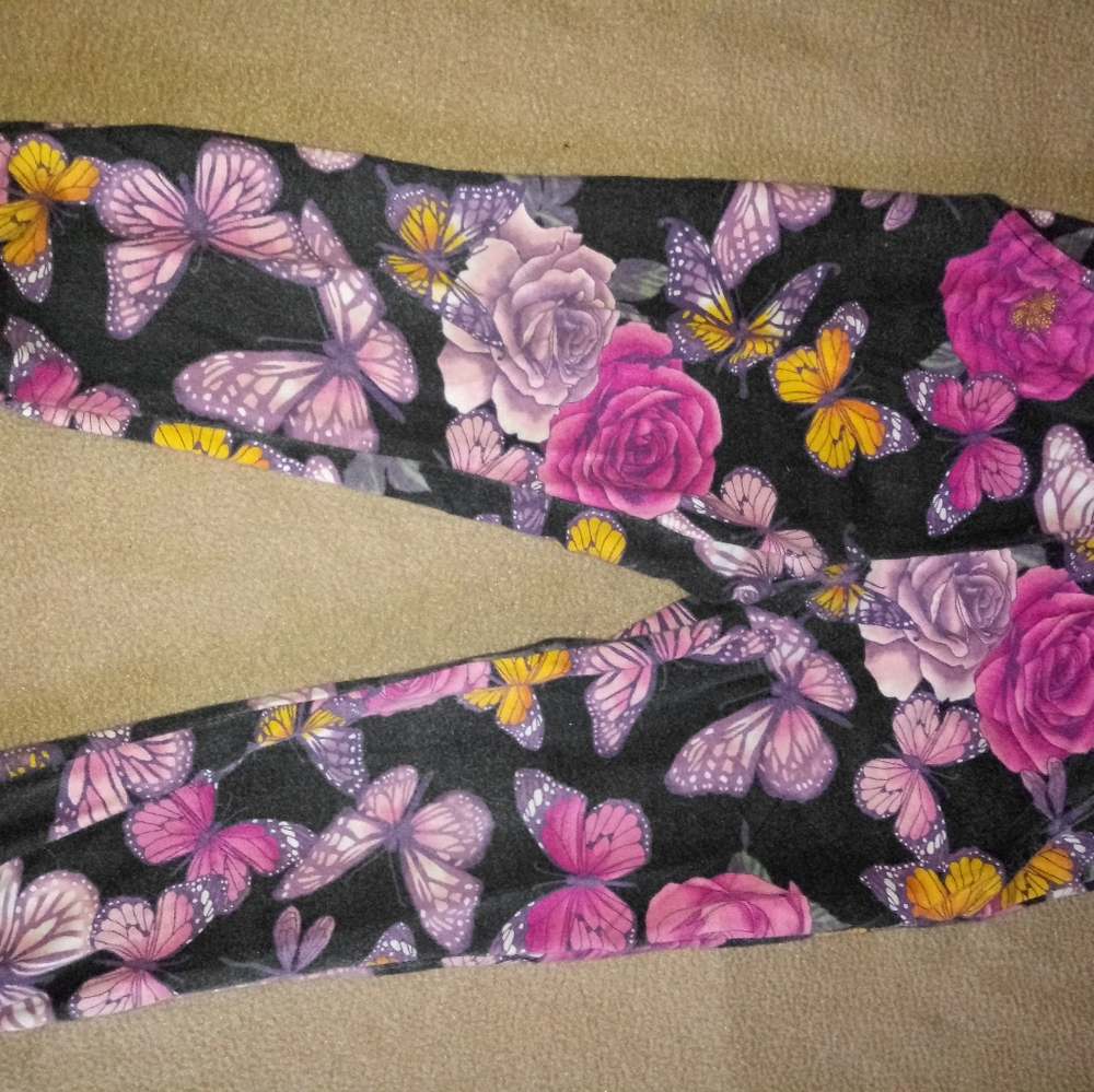 Children's Place - Black w/ Flowers - 3T.